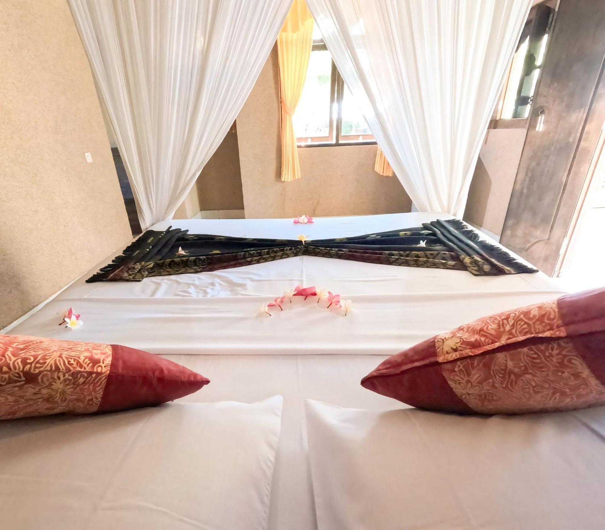 Suka Sari Cottages Pemuteran Zewnętrze zdjęcie